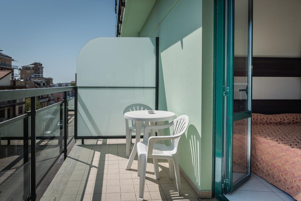 Hotel Taormina San Benedetto del Tronto Exterior foto