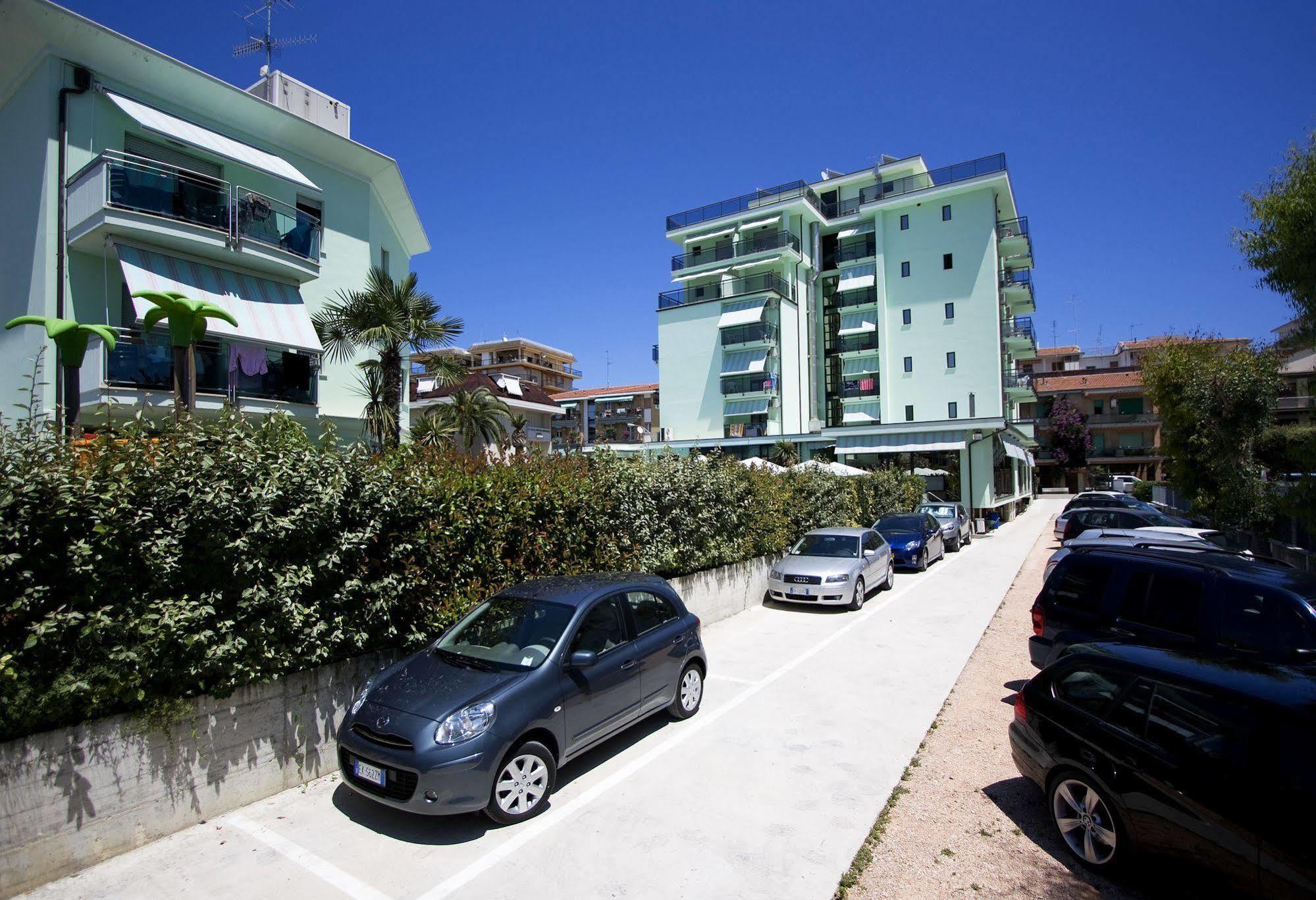 Hotel Taormina San Benedetto del Tronto Exterior foto